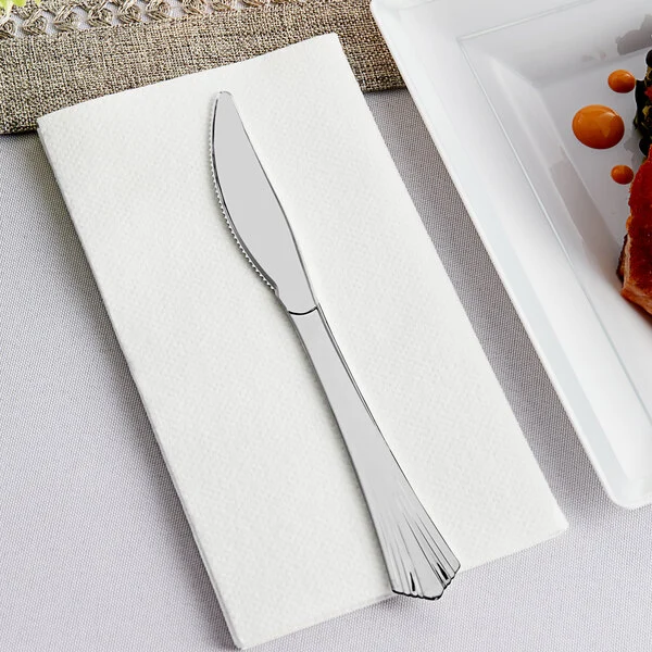 White heavy weight knife